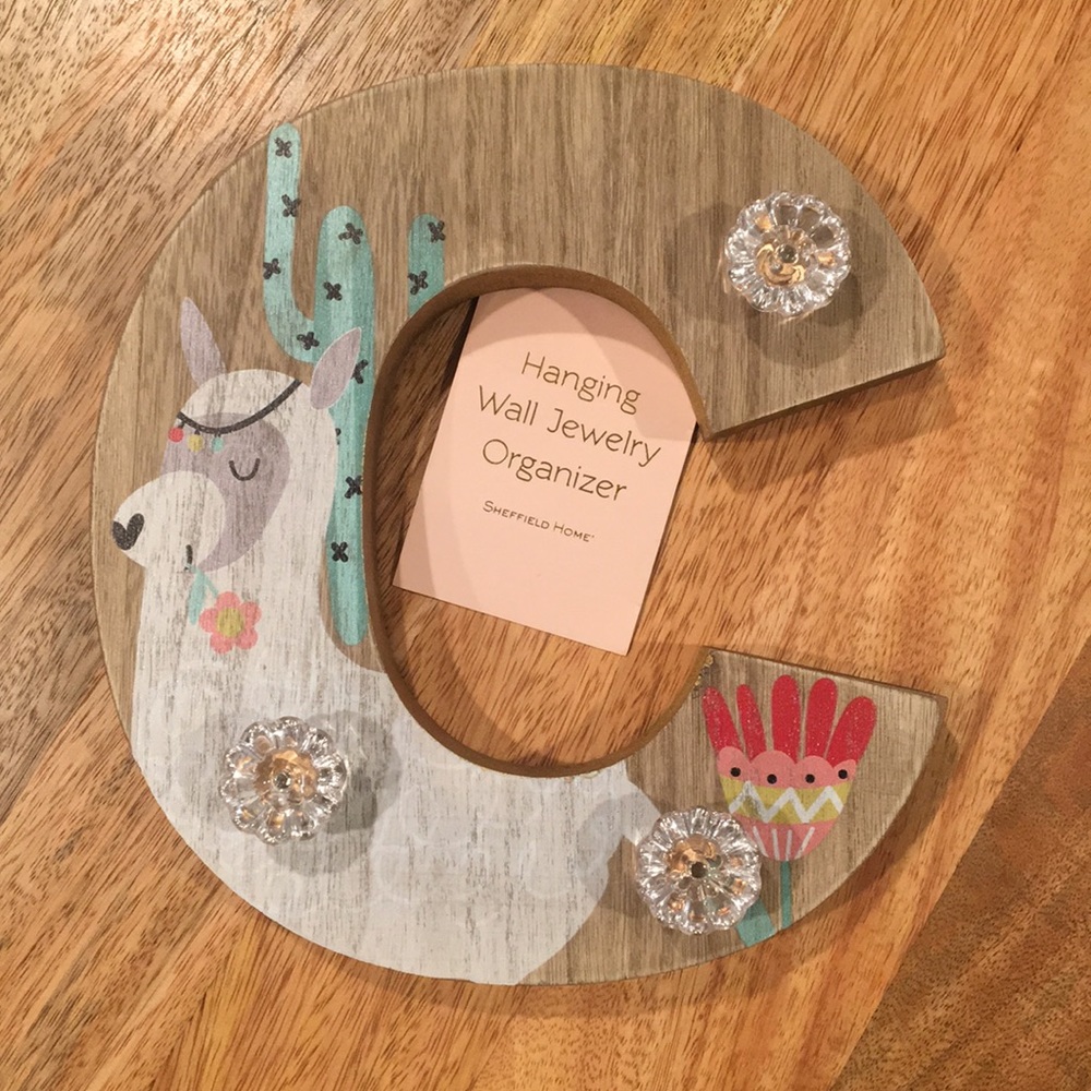 NWT Hanging Wall Jewelry Organizer